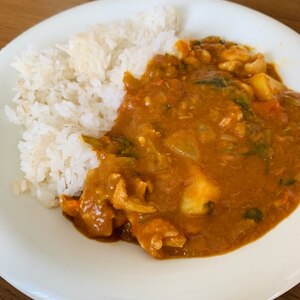 じゃがいもコロコロほうれん草カレー